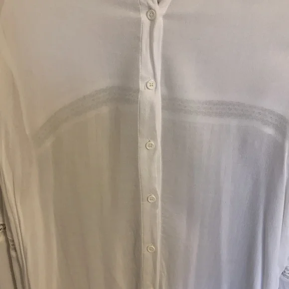 Long sleeve white blouse with lace accents - Picture 3 of 4